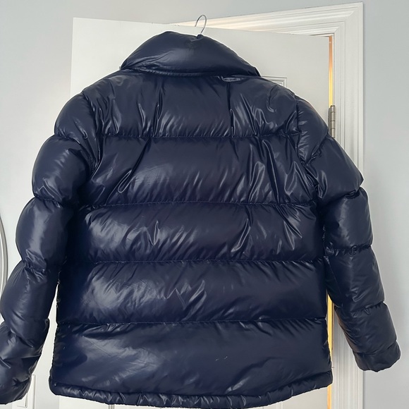 Aritzia Super Puff Jacket. Color Navy. Size medium - Picture 3 of 5